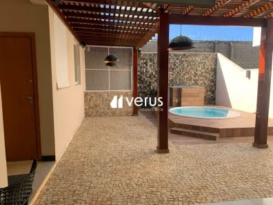 Casa de Condomínio com 3 Quartos à venda, 260m² no Aclimação, Uberlândia