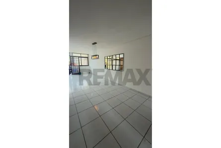 Casa com 4 Quartos à venda, 245m² no Campo Grande, Recife