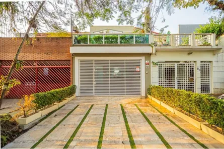 Casa com 5 Quartos à venda, 231m² no Bosque da Saúde, São Paulo