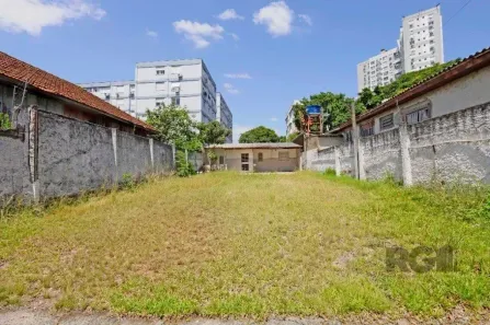 Lote/Terreno à venda, 300m² no Partenon, Porto Alegre