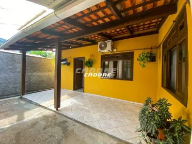 Casa com 2 Quartos para alugar, 200m² no Progresso, Blumenau
