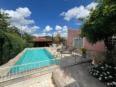 Casa com 4 Quartos à venda, 500m² no Centro, Caxambu