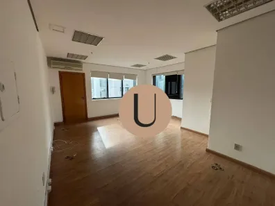 Sala Comercial à venda, 41m² no Vila Olímpia, São Paulo