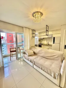 Apartamento com 2 Quartos para alugar, 58m² no Zona 07, Maringá