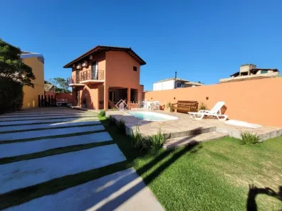 Imóvel Comercial com 6 Quartos à venda, 180m² no Guarda do Embaú, Palhoça