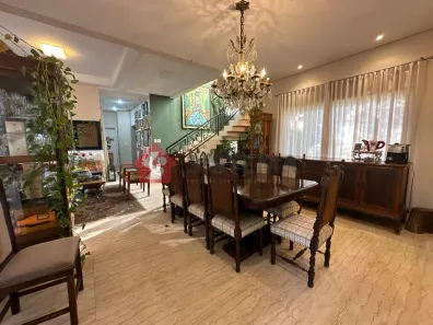 Sobrado com 4 Quartos à venda, 294m² no Parque Residencial Damha II, Presidente Prudente