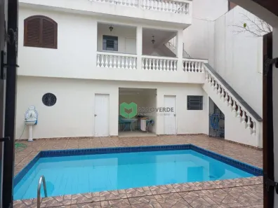 Casa de Condomínio com 3 Quartos para venda ou aluguel, 334m² no Vila Campo Grande, São Paulo