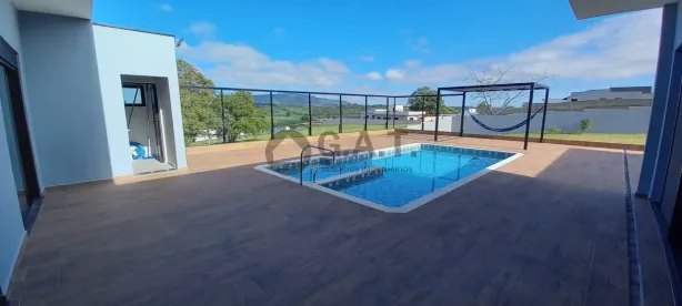 Casa de Condomínio com 3 Quartos à venda, 226m² no CONDOMINIO VILLAGE IPANEMA II, Araçoiaba da Serra