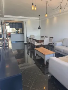 Apartamento com 3 Quartos para alugar, 144m² no Gonzaga, Santos