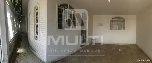 Casa com 3 Quartos à venda, 198m² no Cidade Jardim, Uberlândia