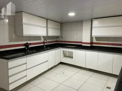 Casa com 4 Quartos à venda, 200m² no Miguel Couto, Nova Iguaçu
