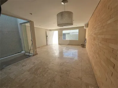 Casa com 2 Quartos à venda, 230m² no Vila Nova Conceição, São Paulo