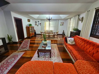Casa com 6 Quartos à venda, 580m² no Quitandinha, Petrópolis
