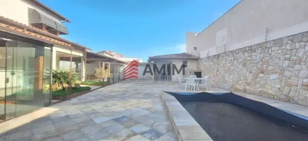 Casa com 4 Quartos à venda, 353m² no Camboinhas, Niterói