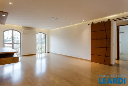 Apartamento com 3 Quartos à venda, 120m² no Sumaré, São Paulo