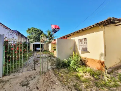 Casa com 5 Quartos à venda, 369m² no Centro, Araruama