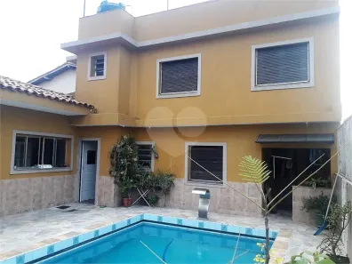 Casa com 6 Quartos à venda, 239m² no Jardim Maria Rosa, Taboão da Serra