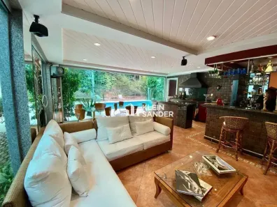 Casa com 3 Quartos à venda, 436m² no Braunes, Nova Friburgo