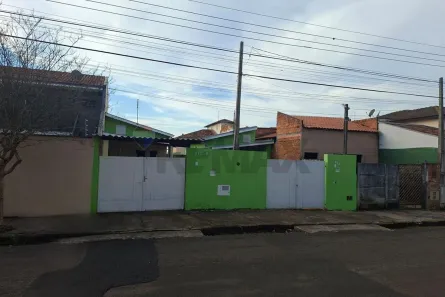 Casa com 2 Quartos à venda, 109m² no Vila Santana, Botucatu