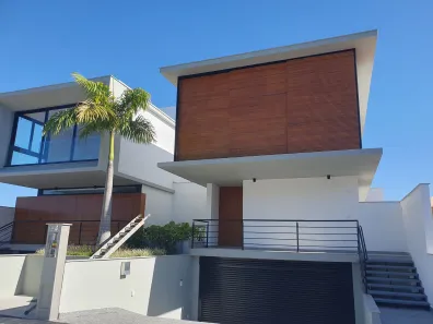 Casa com 4 Quartos para alugar, 270m² no Lagoa da Conceição, Florianópolis