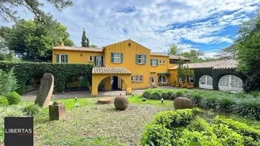 Casa com 7 Quartos à venda, 720m² no Pedra Redonda, Porto Alegre