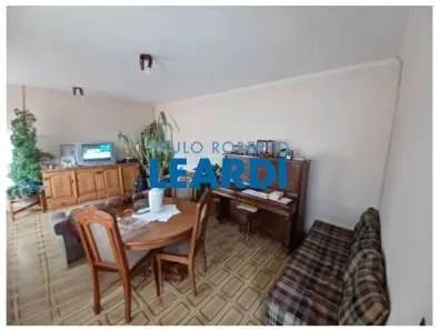 Casa com 3 Quartos à venda, 238m² no Vila Santo Estéfano, São Paulo