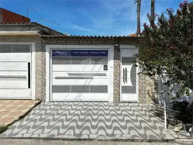 Sobrado com 3 Quartos à venda, 168m² no Jardim Suzanópolis, Suzano