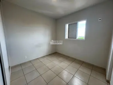 Apartamento com 3 Quartos para alugar, 110m² no Olinda, Uberaba