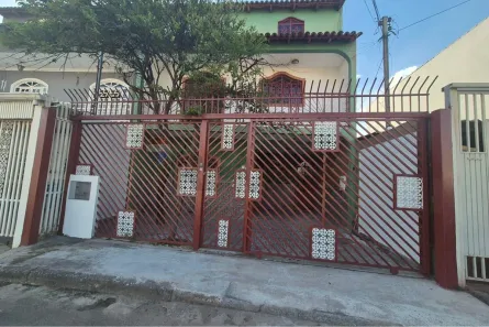 Sobrado com 5 Quartos à venda, 178m² no Samambaia Norte, Brasília