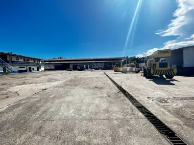 Galpão/Depósito/Armazém com 17 Quartos para alugar, 5000m² no Granja dos Cavaleiros, Macaé