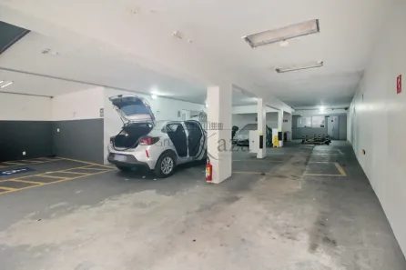 Prédio Comercial com 4 Quartos à venda, 383m² no Sumaré, São Paulo