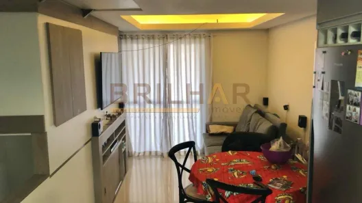 Sobrado com 2 Quartos à venda, 82m² no Sagrada Família, Caxias do Sul