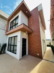 Casa com 3 Quartos à venda, 100m² no Centro, Cajamar