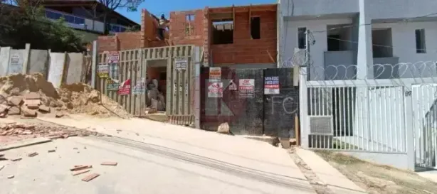 Casa com 3 Quartos à venda, 90m² no Planalto, Belo Horizonte