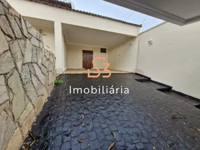 Casa com 4 Quartos para alugar, 220m² no Vigilato Pereira, Uberlândia