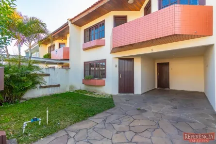Sobrado com 3 Quartos para alugar, 117m² no Novo Mundo, Curitiba