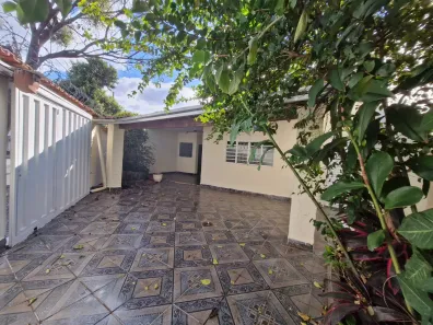 Casa com 3 Quartos à venda, 191m² no Presidente Roosevelt, Uberlândia