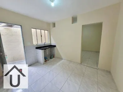 Casa com 1 Quarto para alugar, 35m² no Vila Dalva, São Paulo