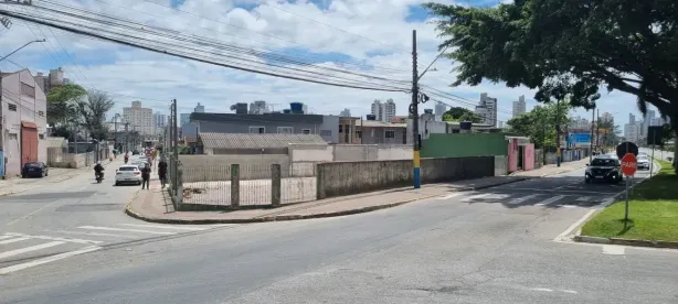 Lote/Terreno para alugar, 361m² no Ressacada, Itajaí