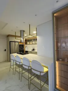 Apartamento com 4 Quartos à venda, 204m² no Meia Praia, Itapema