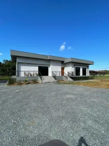 Fazenda/Sítio com 3 Quartos para alugar, 312m² no Vila Nova, Joinville