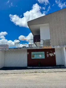 Apartamento com 3 Quartos para alugar, 10m² no Maurício de Nassau, Caruaru