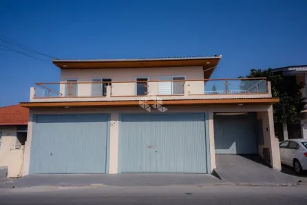 Casa com 3 Quartos à venda, 288m² no Caminho Novo, Palhoça