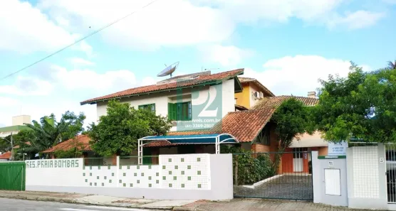 Imóvel Comercial com 12 Quartos à venda, 346m² no Bombas, Bombinhas