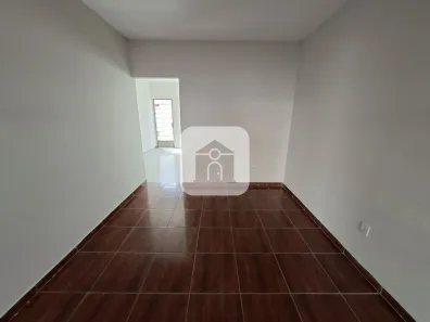 Casa com 3 Quartos para alugar, 688m² no Brasil, Uberlândia