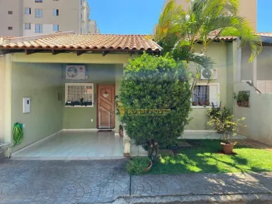 Casa de Condomínio com 2 Quartos à venda, 80m² no Conjunto Habitacional Santiago II, Londrina