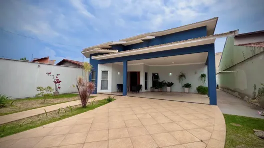 Casa com 3 Quartos à venda, 301m² no Parque Oeste Industrial, Goiânia