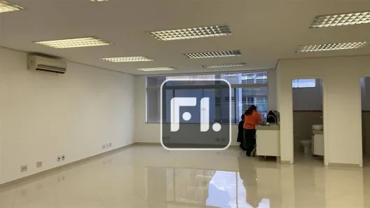 Sala Comercial para alugar, 120m² no Alphaville, Santana de Parnaíba