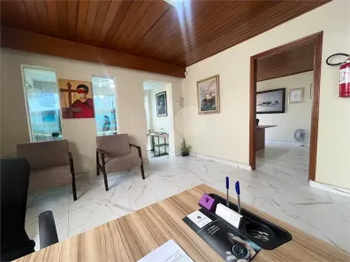 Imóvel Comercial com 3 Quartos à venda, 420m² no Parque Peruche, São Paulo
