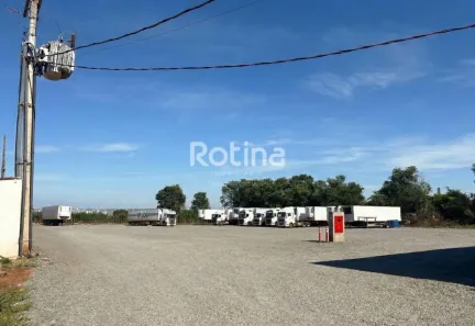 Galpão/Depósito/Armazém para alugar, 1500m² no São Jorge, Uberlândia